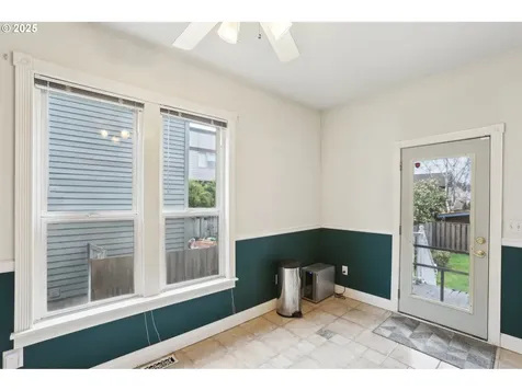 5926 S Corbett Avenue Portland OR 97239