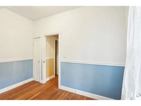 5926 S Corbett Avenue Portland OR 97239