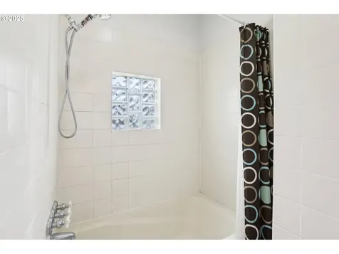 5926 S Corbett Avenue Portland OR 97239