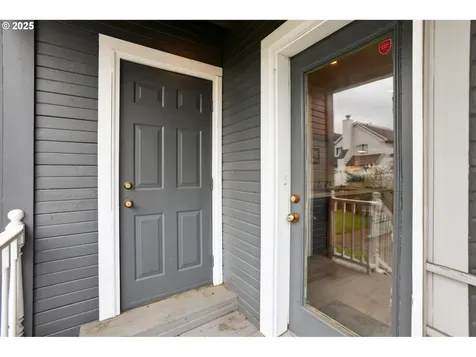 5926 S Corbett Avenue Portland OR 97239