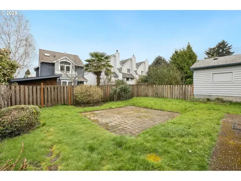 5926 S Corbett Avenue Portland OR 97239