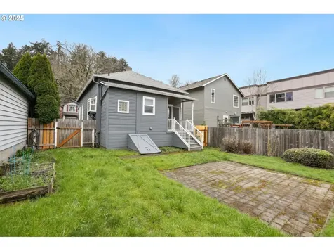 5926 S Corbett Avenue Portland OR 97239