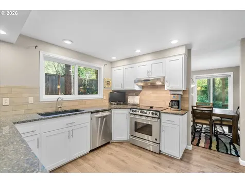 3040 Royce Way Lake Oswego OR 97034