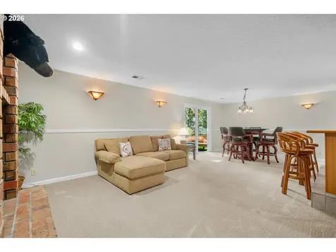 3040 Royce Way Lake Oswego OR 97034