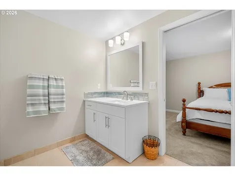3040 Royce Way Lake Oswego OR 97034
