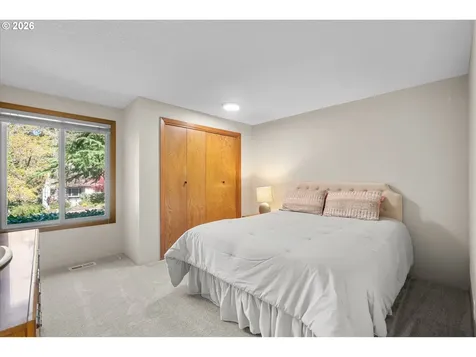 3040 Royce Way Lake Oswego OR 97034