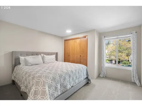 3040 Royce Way Lake Oswego OR 97034