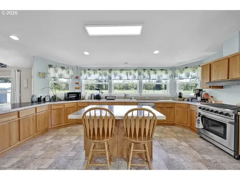 38277 Wheeler Road Dexter OR 97431