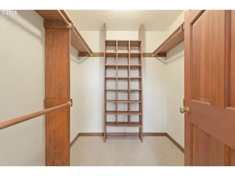 2815 City View Street Eugene OR 97405