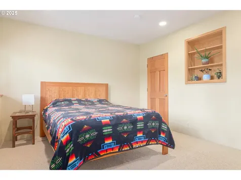 2815 City View Street Eugene OR 97405