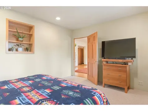 2815 City View Street Eugene OR 97405
