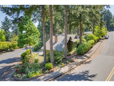 2815 City View Street Eugene OR 97405