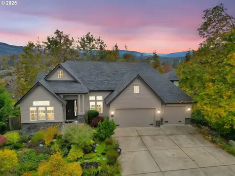6018 Fernhill Loop Springfield OR 97478