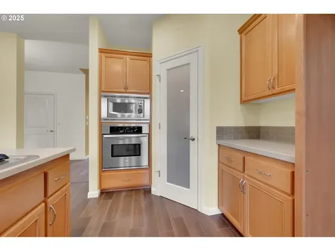 6018 Fernhill Loop Springfield OR 97478