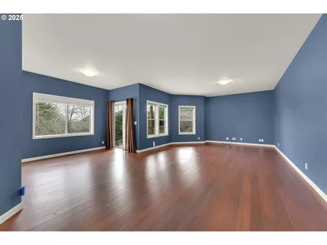 6018 Fernhill Loop Springfield OR 97478