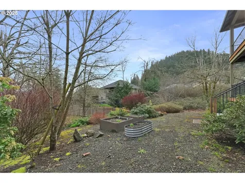 6018 Fernhill Loop Springfield OR 97478