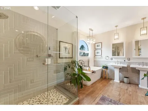 14775 SW Peachtree Drive Portland OR 97224