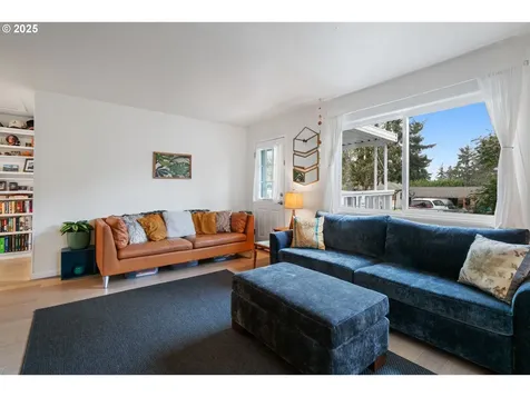 11560 SE Taylor Street Portland OR 97216