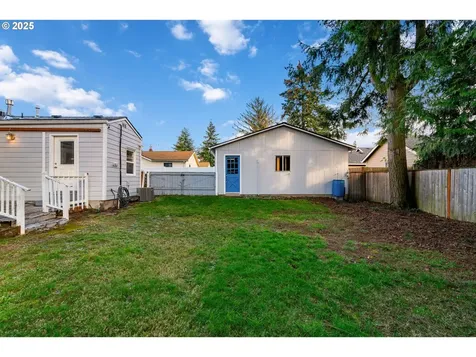 11560 SE Taylor Street Portland OR 97216
