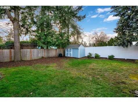 11560 SE Taylor Street Portland OR 97216
