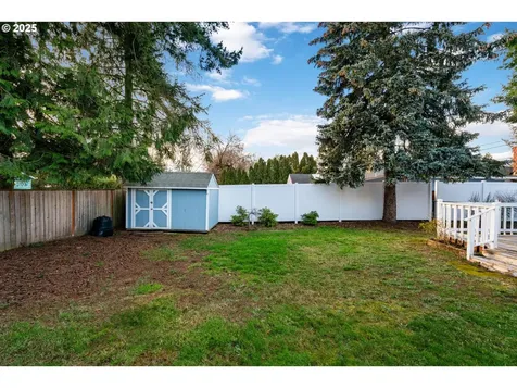 11560 SE Taylor Street Portland OR 97216