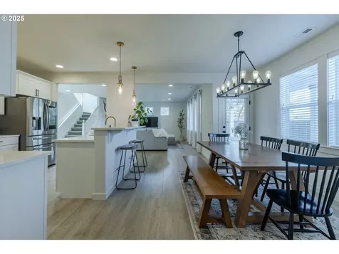 782 S 52nd Street Springfield OR 97478
