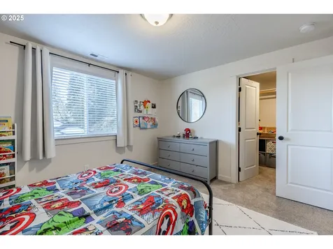782 S 52nd Street Springfield OR 97478