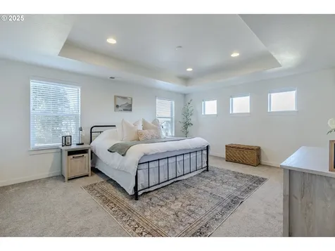 782 S 52nd Street Springfield OR 97478