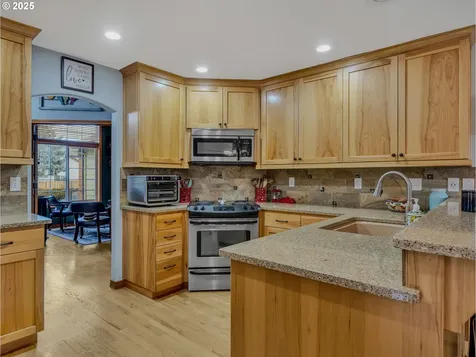 1019 SE 27th Street Troutdale OR 97060