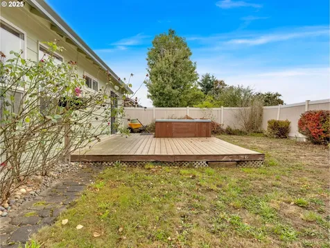1019 SE 27th Street Troutdale OR 97060