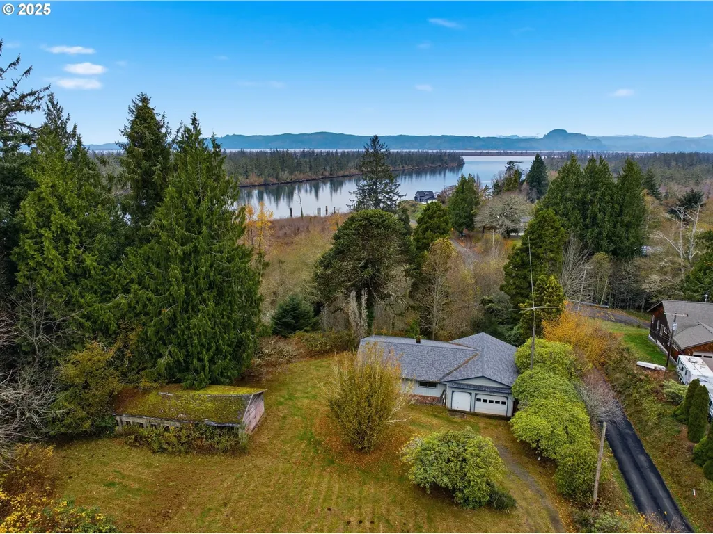 93270 Knappa Platt Road Astoria OR 97103