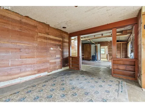 93270 Knappa Platt Road Astoria OR 97103