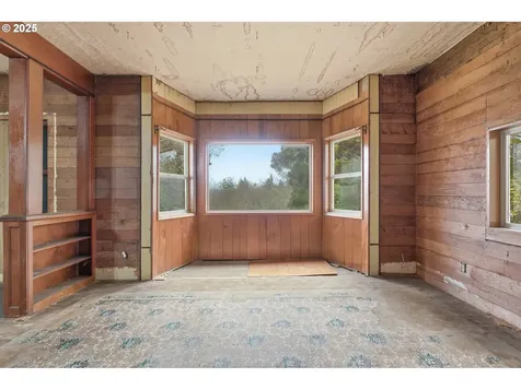93270 Knappa Platt Road Astoria OR 97103