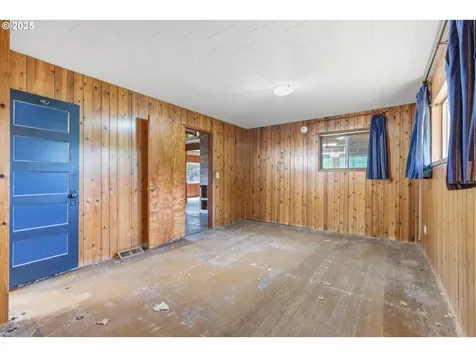 93270 Knappa Platt Road Astoria OR 97103