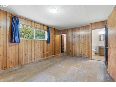 93270 Knappa Platt Road Astoria OR 97103