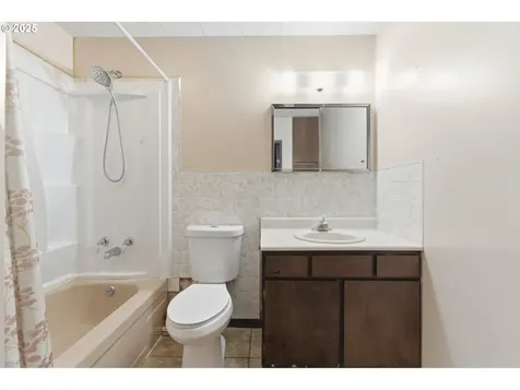 93270 Knappa Platt Road Astoria OR 97103