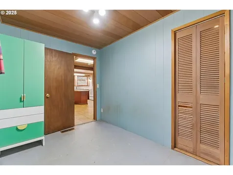 93270 Knappa Platt Road Astoria OR 97103