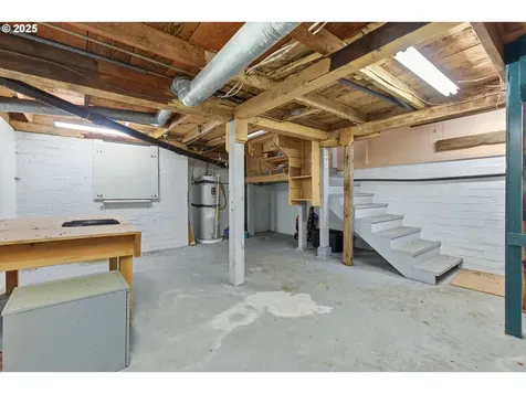 93270 Knappa Platt Road Astoria OR 97103
