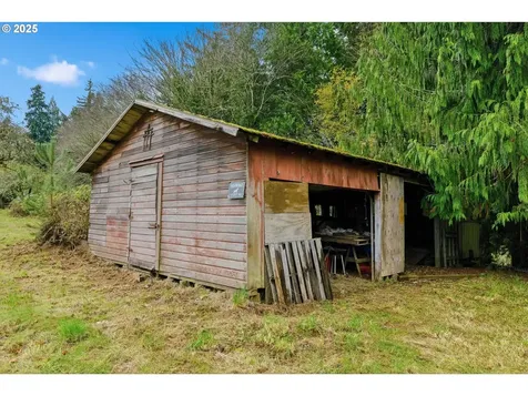 93270 Knappa Platt Road Astoria OR 97103