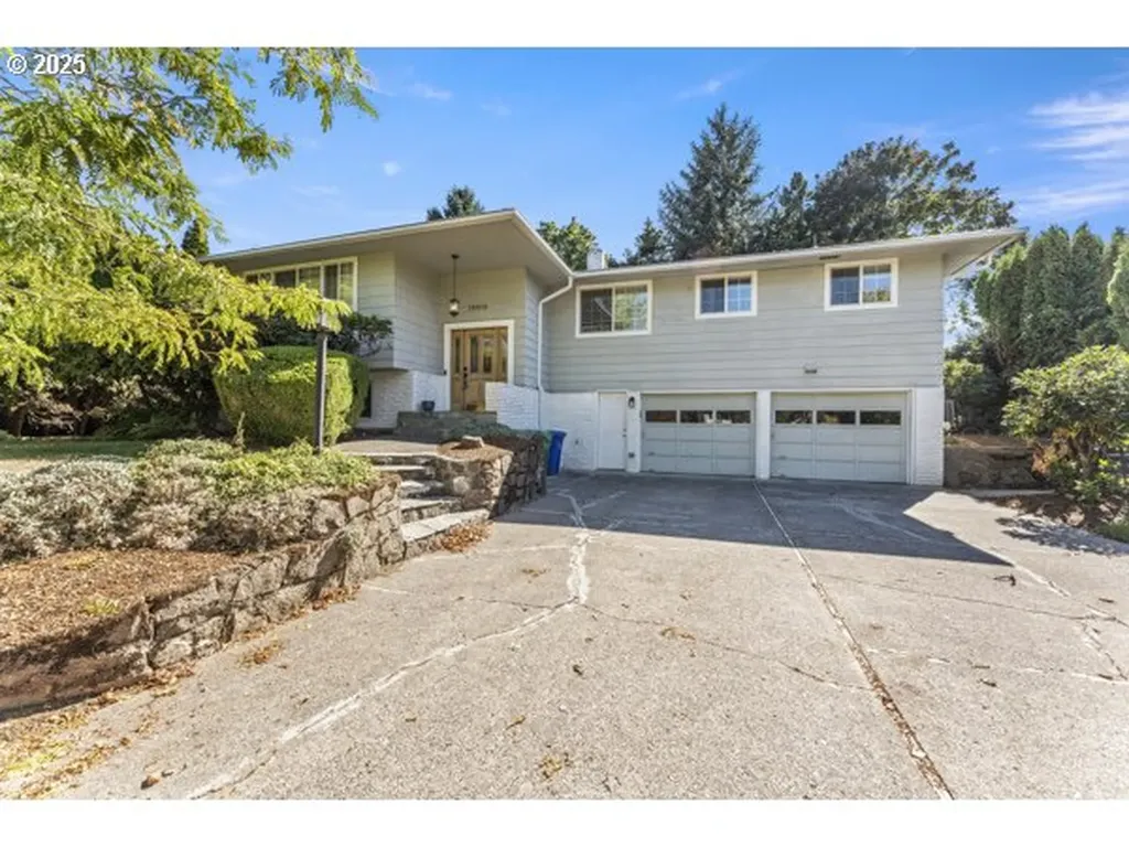 14414 NE Alton Street Portland OR 97230