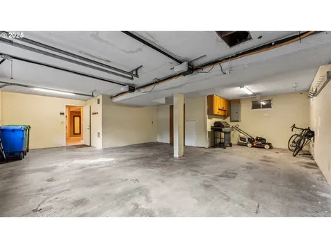 14414 NE Alton Street Portland OR 97230