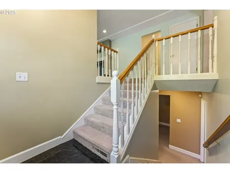 14414 NE Alton Street Portland OR 97230
