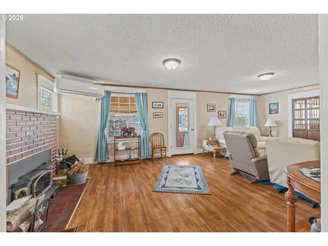 208 7th Street Myrtle Point OR 97458