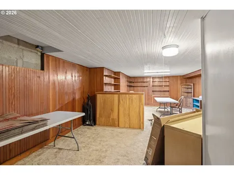 208 7th Street Myrtle Point OR 97458