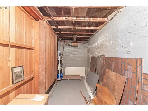 208 7th Street Myrtle Point OR 97458