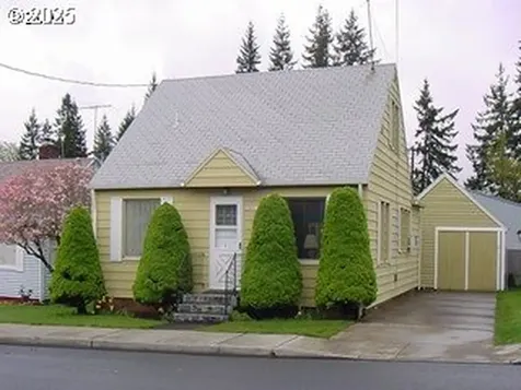 38831 Hood Street Sandy OR 97055