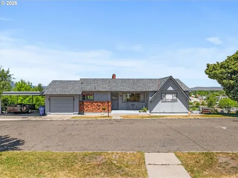 300 Hillcrest Drive Baker City OR 97814