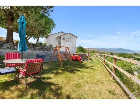 300 Hillcrest Drive Baker City OR 97814