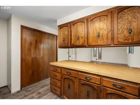 18320 Chris Court Gladstone OR 97027