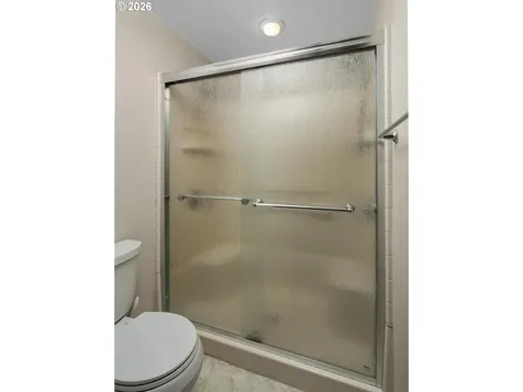 18320 Chris Court Gladstone OR 97027